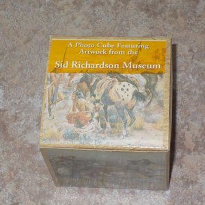 NIB Photo Cube Featuring Artwork from the Sid Richardson Museum